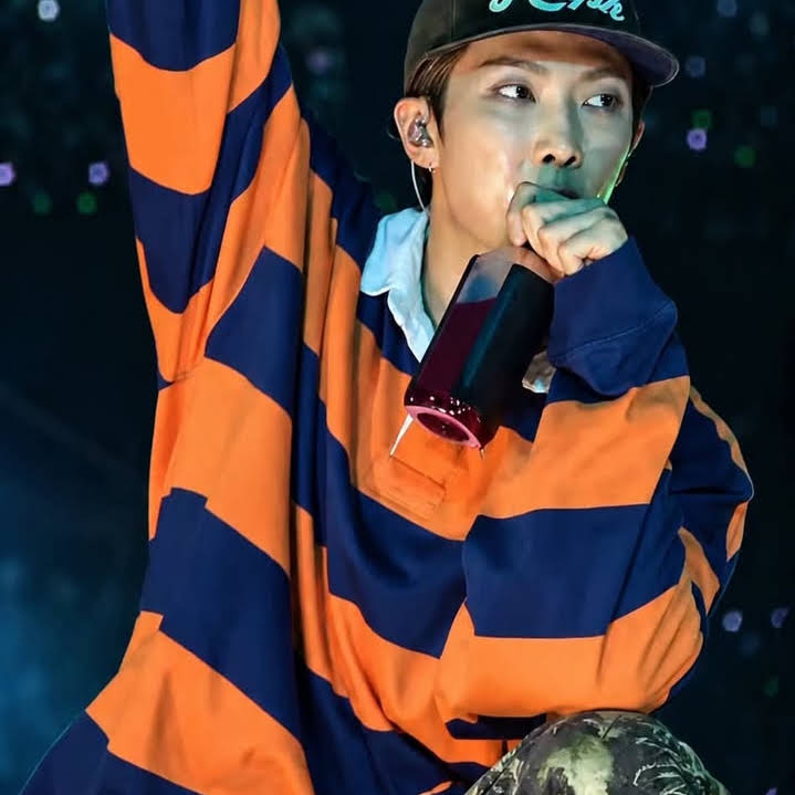 Post from Bts World - YouTube