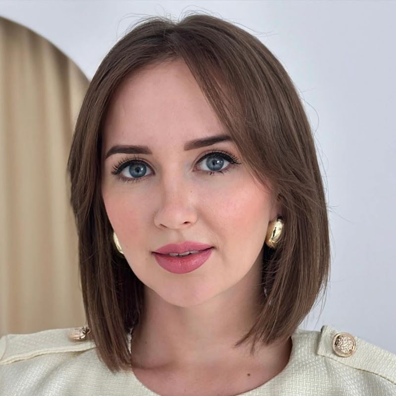 Yelena Sizikova Logo