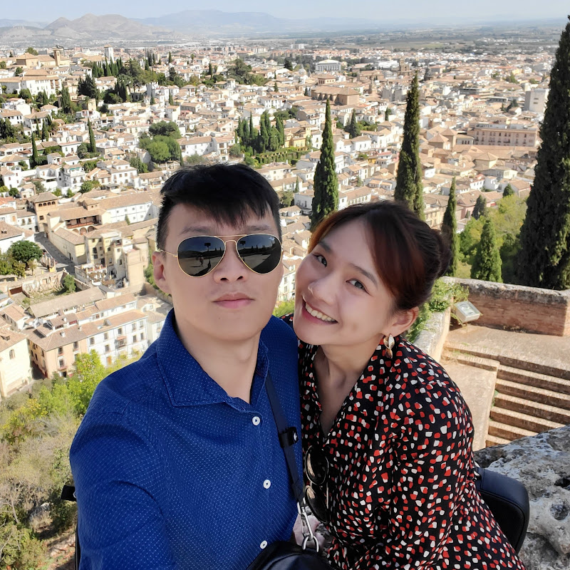 小豬豬飼養員 Logo