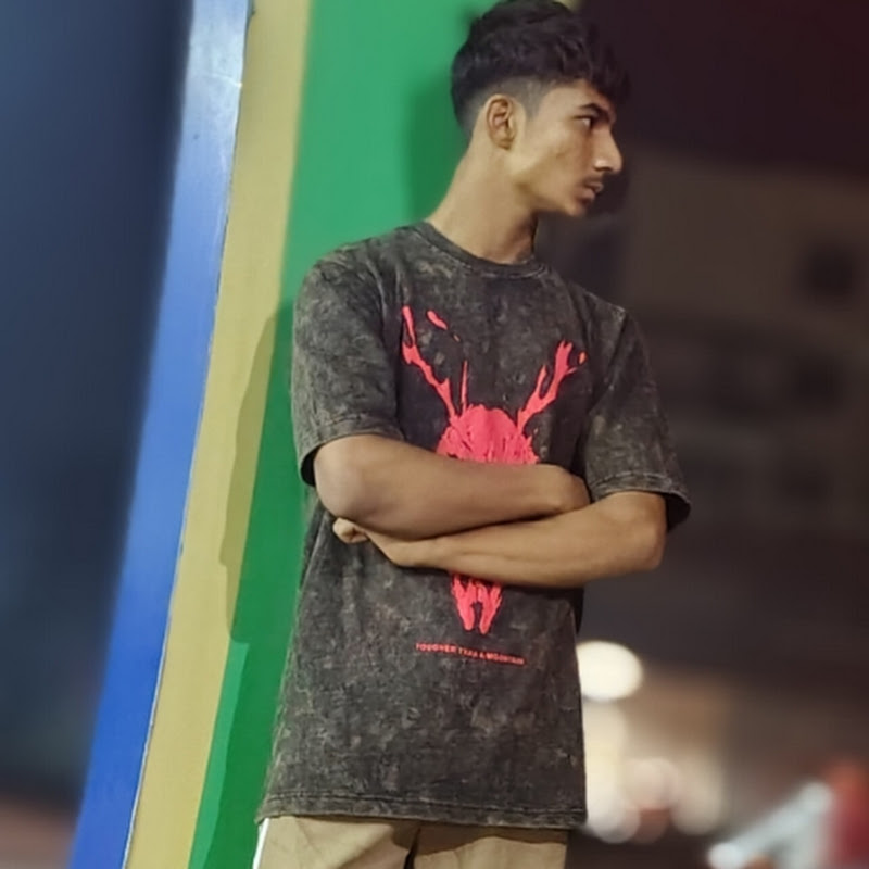 Hire eemgym — Health & Fitness YouTube creator for sponsorships