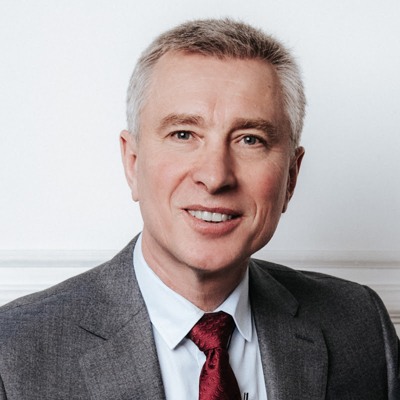 Владимир Моженков Logo