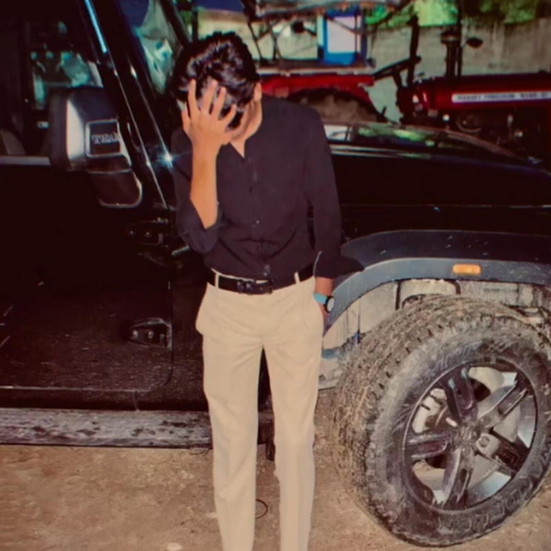 Hire sixpay 🏦 — Business & Finance YouTube creator for sponsorships