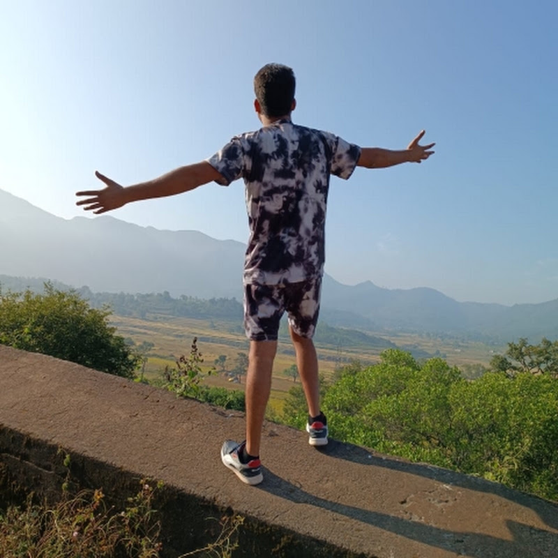 Abhishek traveller