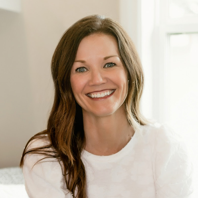 Anne M. Steele IA & NE RealEstate Broker Associate