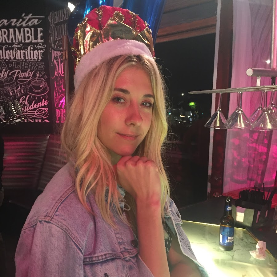 Lara Marie Schoenhals - YouTube