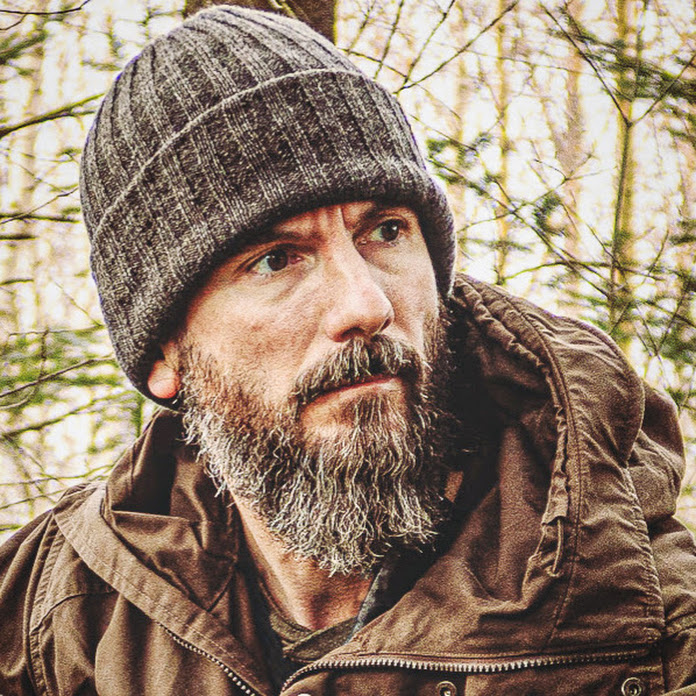 Azze, der Buschpirat Net Worth & Earnings (2026)