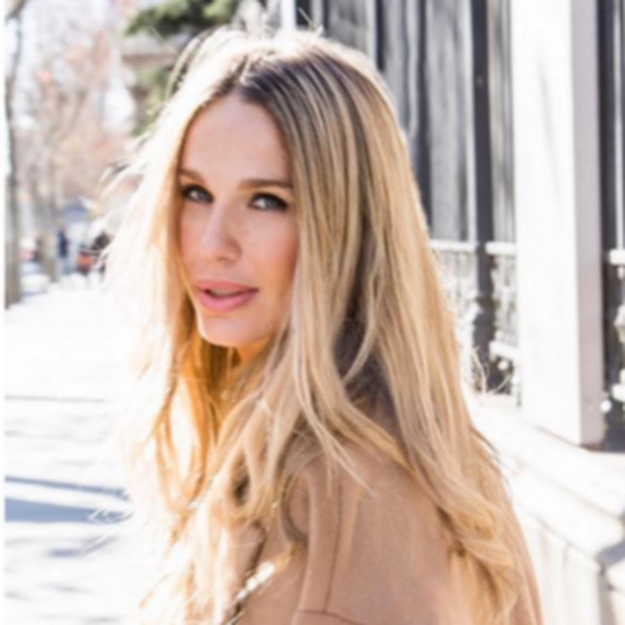 Carola Baleztena - YouTube