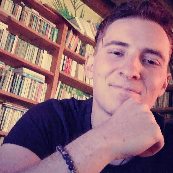 EzorFR Net Worth & Earnings (2025)