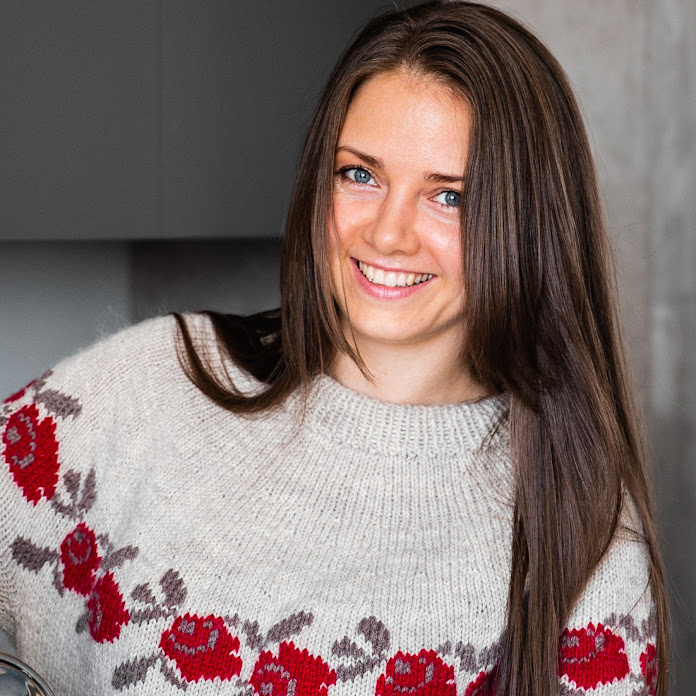 СЕКРЕТЫ ВЯЗАНИЯ от Ирины Акман / Knitting Akman Net Worth & Earnings (2026)