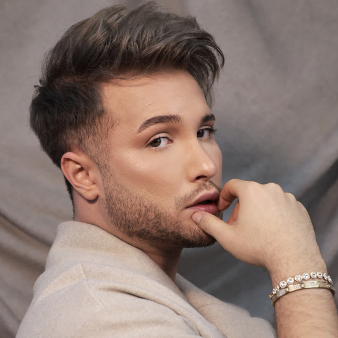 Maxim Giacomo Net Worth & Earnings (2026)