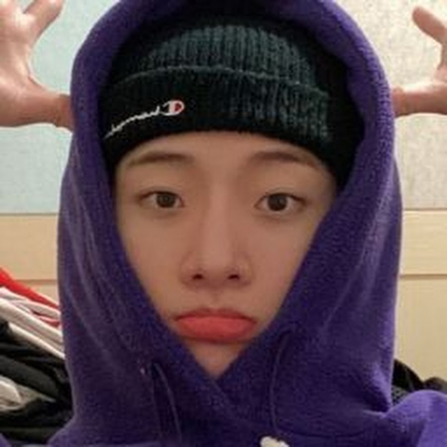 jeongin's braces - YouTube