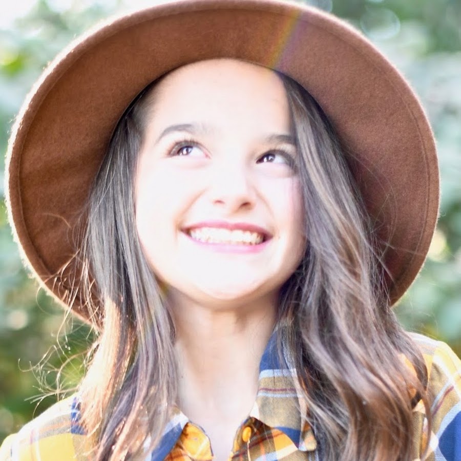 Annie Leblanc YouTube