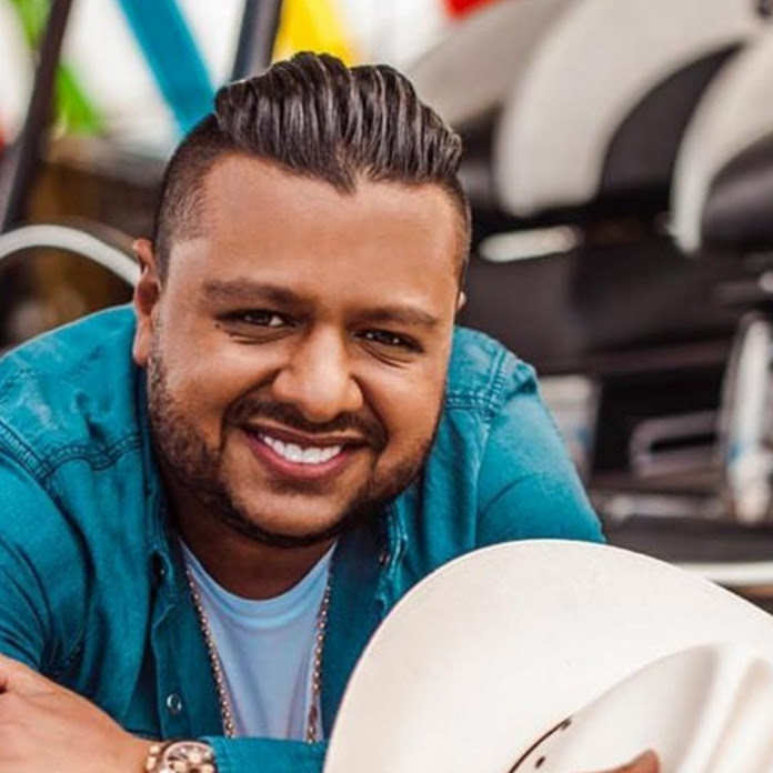 Rafael Santos Díaz Net Worth & Earnings (2026)