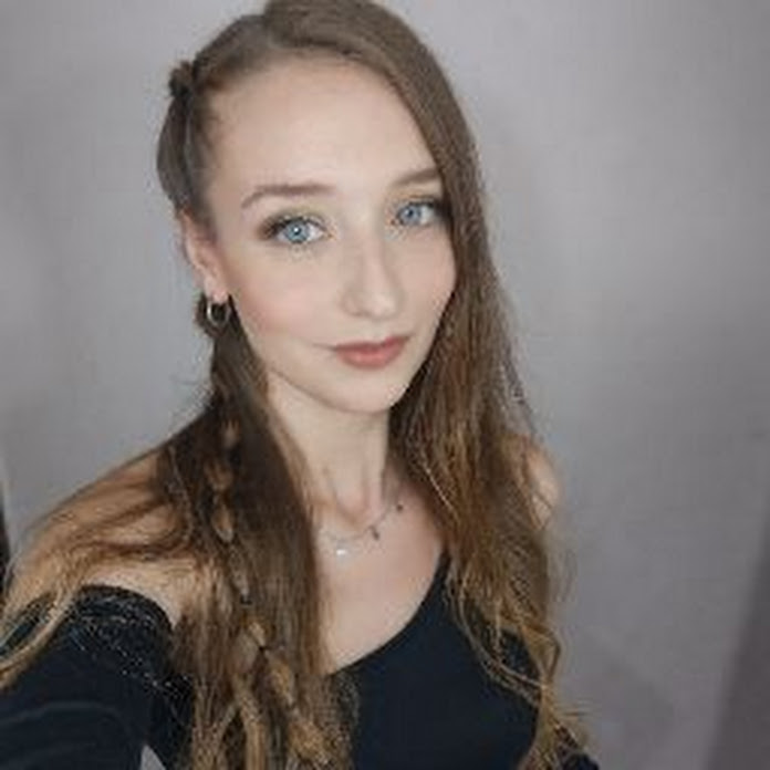 Sofy B. Net Worth & Earnings (2026)