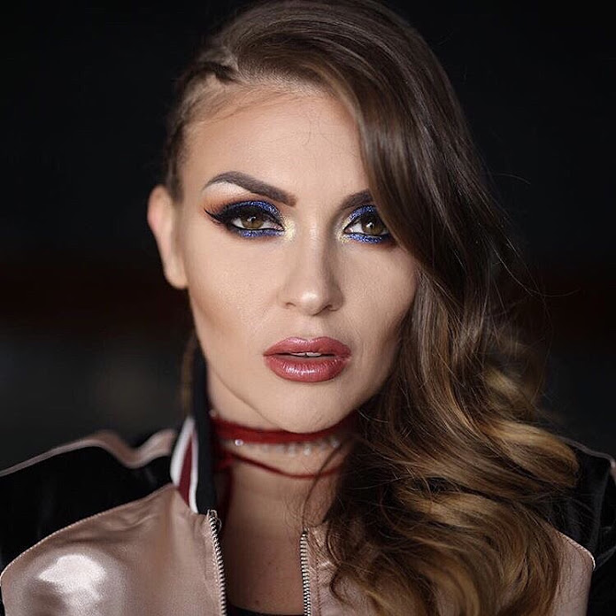 Oana Radu Net Worth & Earnings (2025)