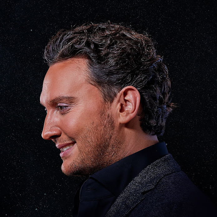 Tino Martin Net Worth & Earnings (2025)