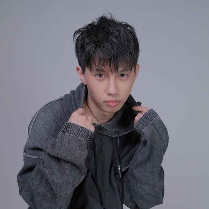 飛魚不會飛 Net Worth & Earnings (2026)