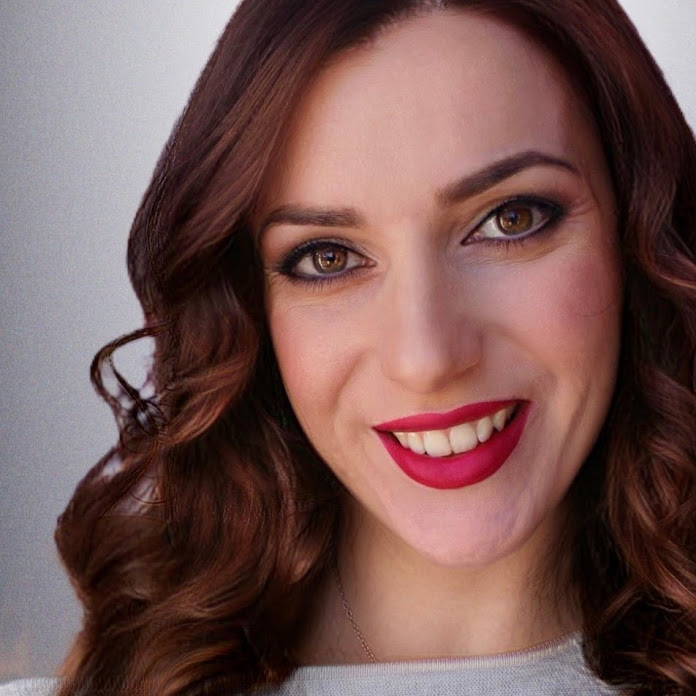 YlyStyle - Ilaria Costa Net Worth & Earnings (2025)