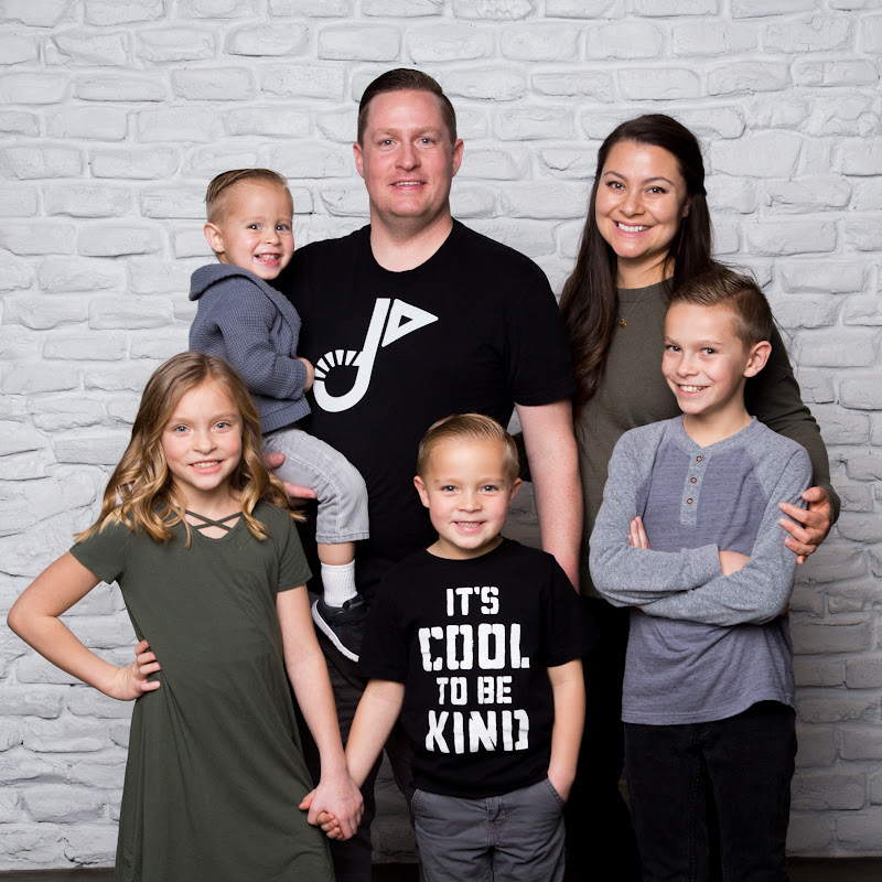 Dyches Fam Net Worth & Earnings (2023)