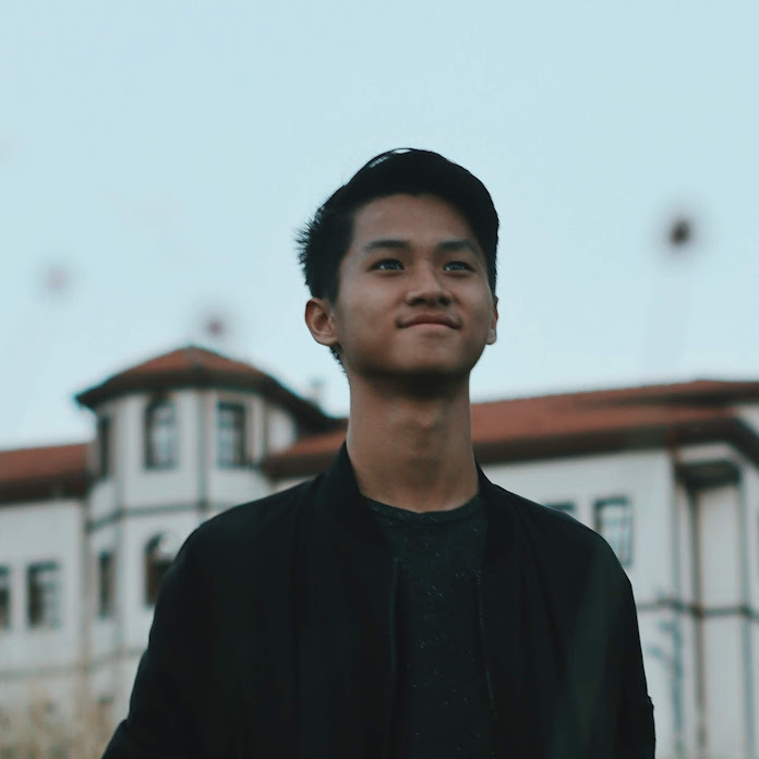 Leonardo Edwin Net Worth & Earnings (2025)