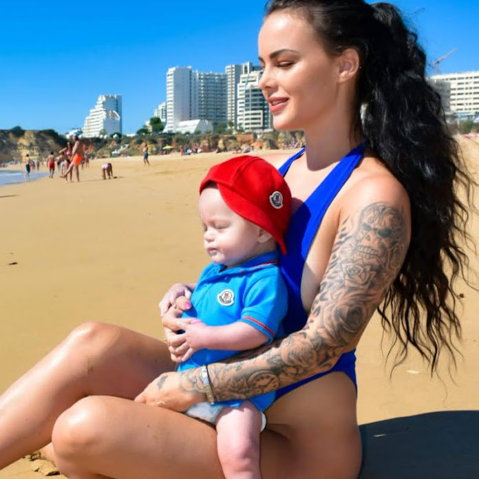 destinydavey den Arend Net Worth & Earnings (2026)