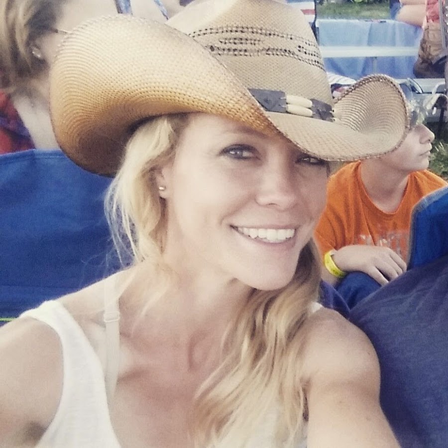 WT Farm Girl Videos YouTube