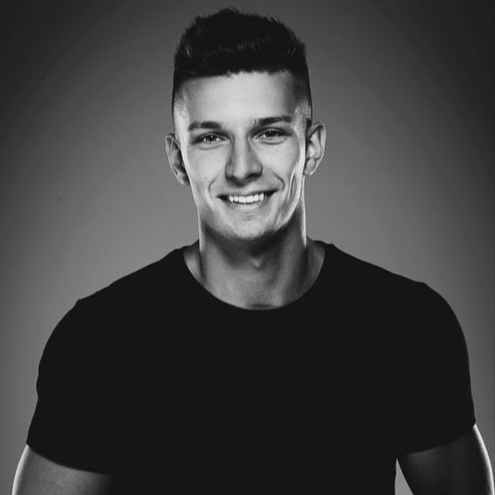 Mateusz M Net Worth & Earnings (2025)