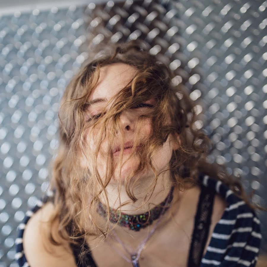 Laila Wolf - YouTube