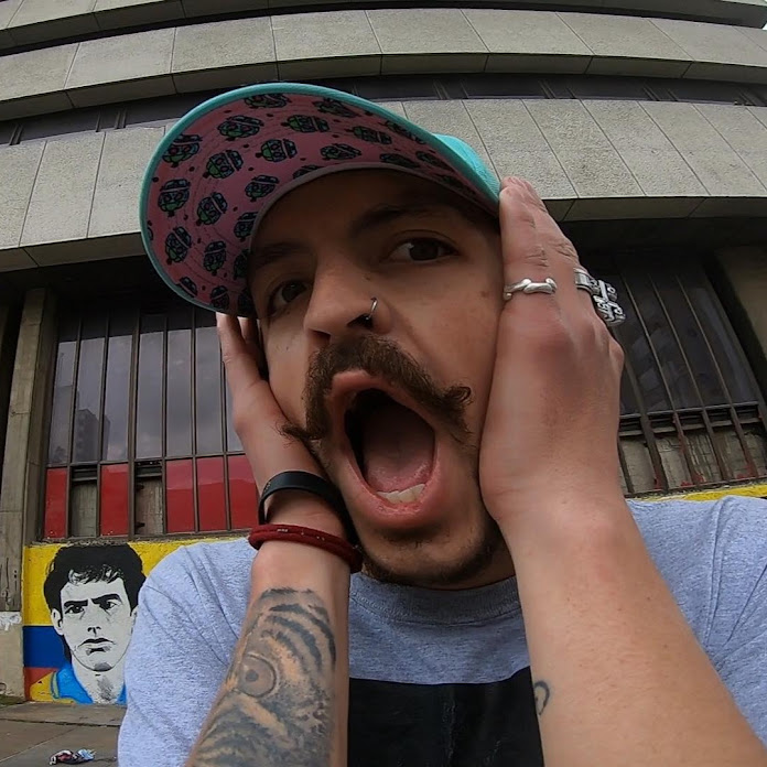 Julian Valencia Net Worth & Earnings (2026)