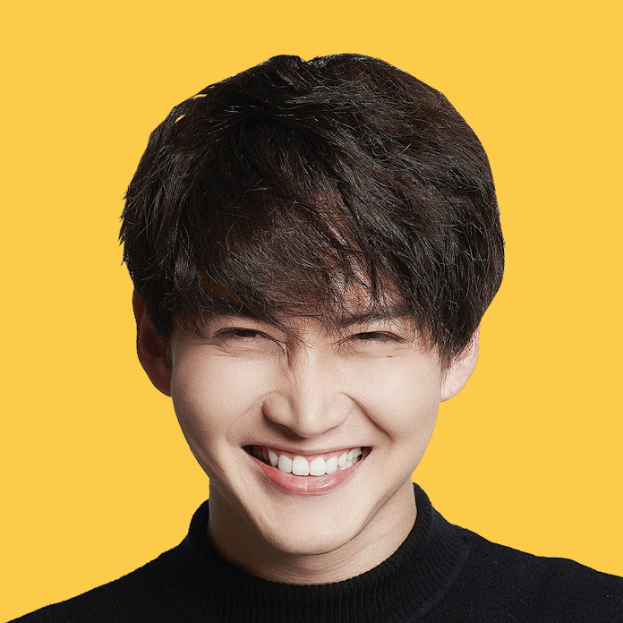 Golf Pichaya Net Worth & Earnings (2025)