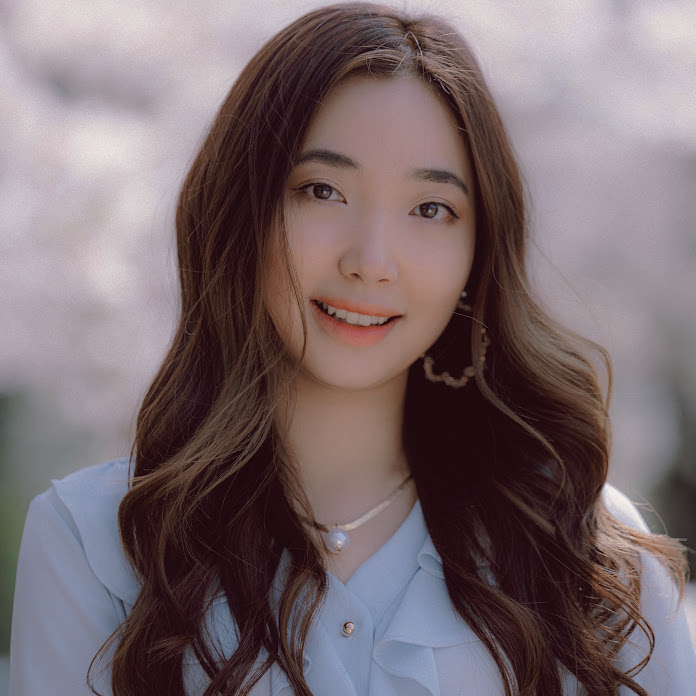 Sasha Lee Net Worth & Earnings (2025)