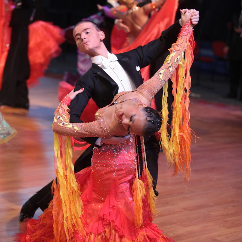 Клуб спортивно бального танца. Спортивные бальные танцы дети. Бально спортивные танцы для начинающих.