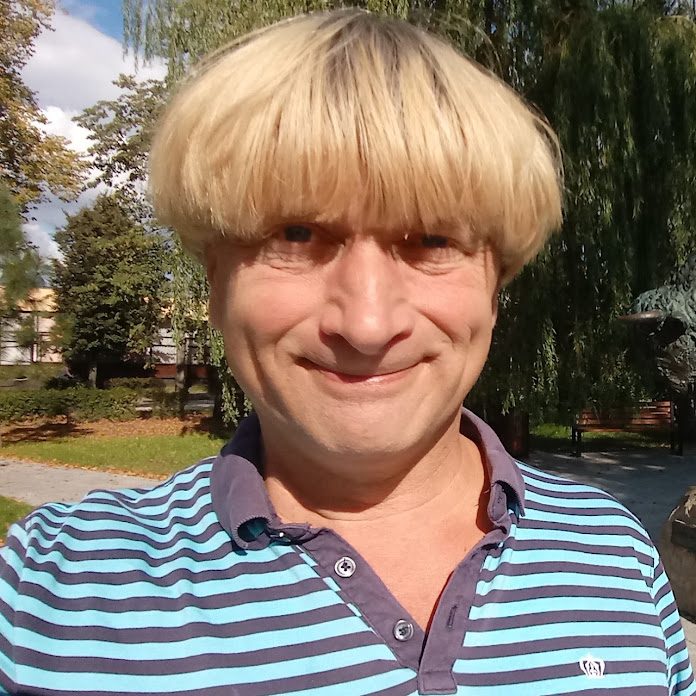 Gracjan Roztocki Net Worth & Earnings (2025)