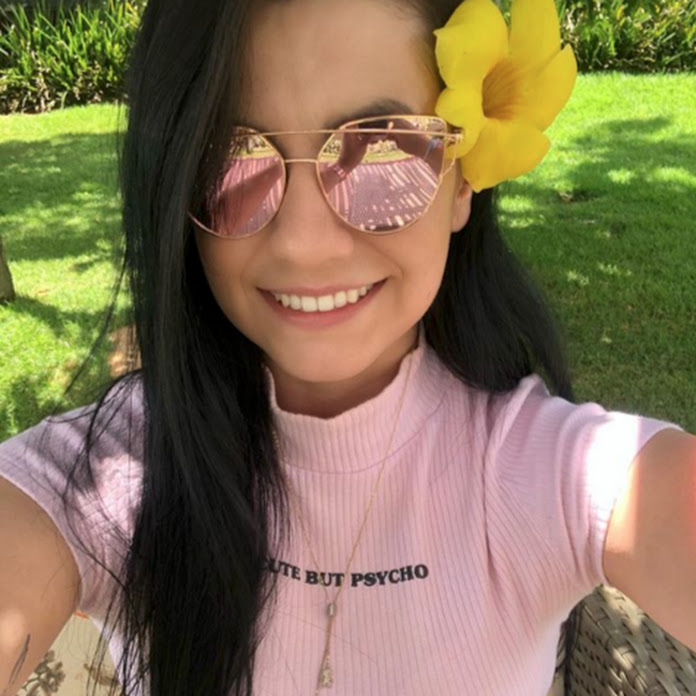 Mãe de GÊMEOS - Glenya Taynara Net Worth & Earnings (2026)