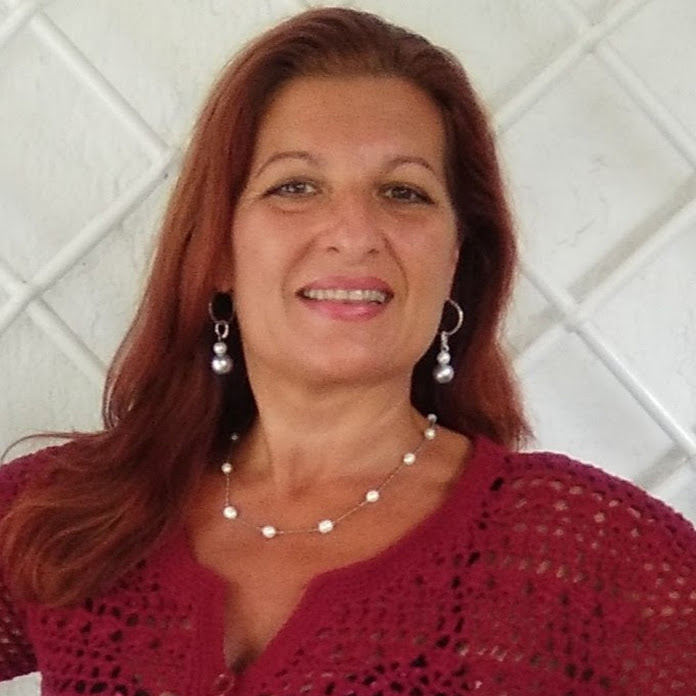 ALEX CROCHET UNCINETTO MODERNO DI ALEX Net Worth & Earnings (2026)