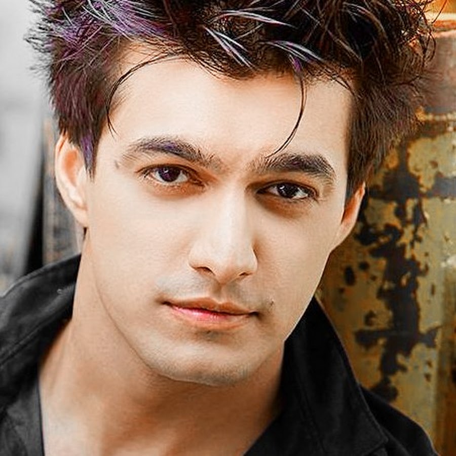 Kartik Naira - YouTube