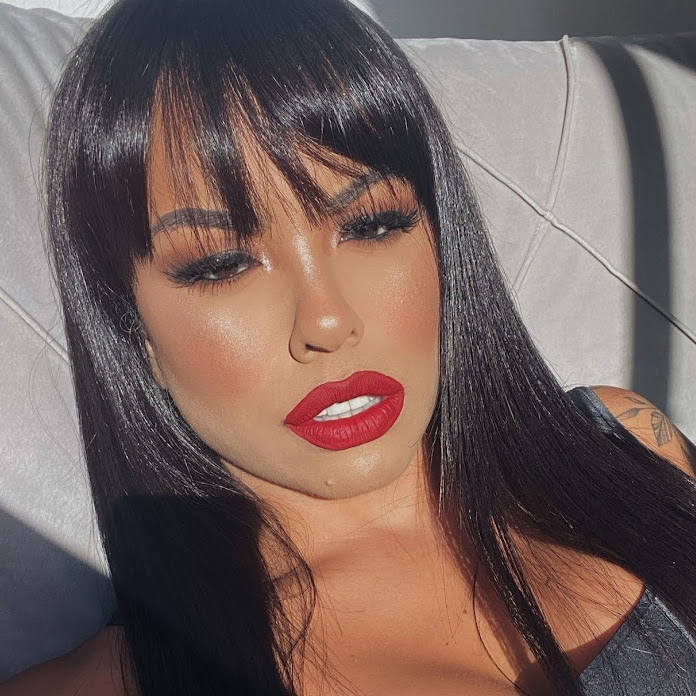 Nathália Nogueira Net Worth & Earnings (2026)