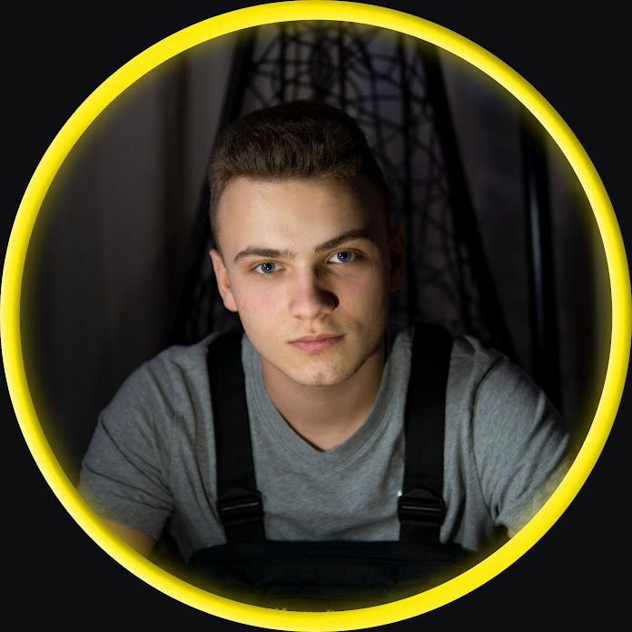 CHYBEK Net Worth & Earnings (2026)