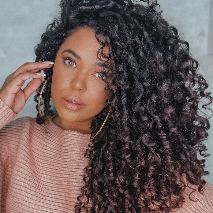 Fernanda Chaves - Blog Cantinho da Nanda Net Worth & Earnings (2026)