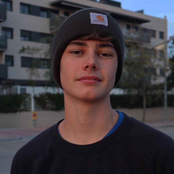 Pol Alberdi Net Worth & Earnings (2026)