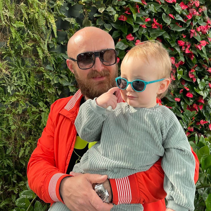 Alex Iulian Net Worth & Earnings (2026)