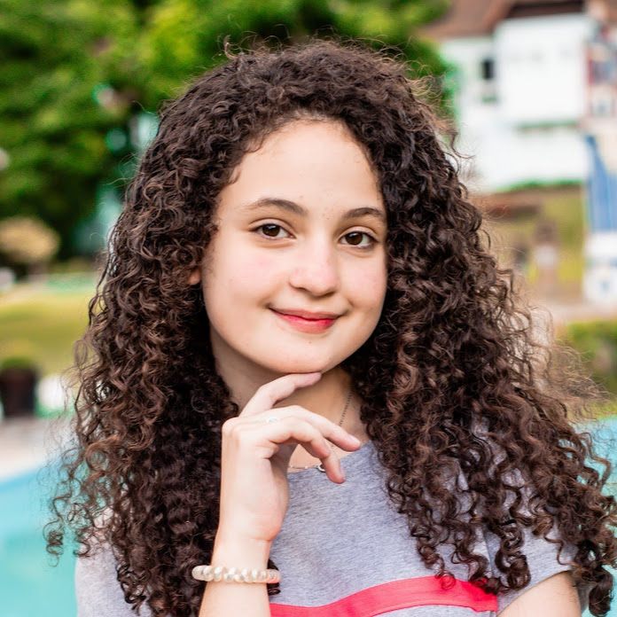 Milena Lira Net Worth & Earnings (2025)