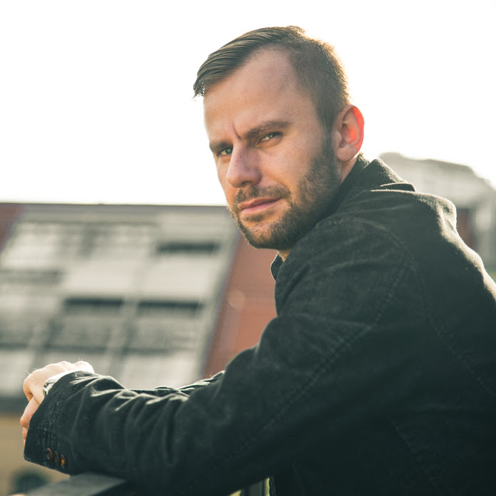 Darius Kamadeva Net Worth & Earnings (2026)