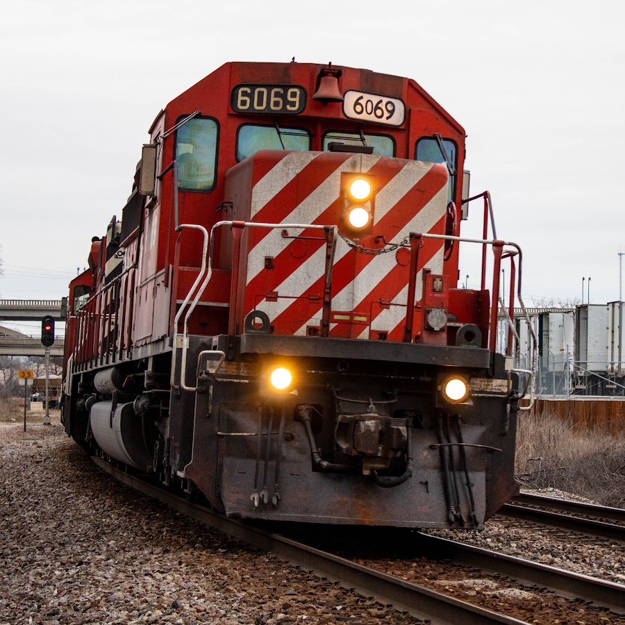 Wisconsin Railfan - YouTube
