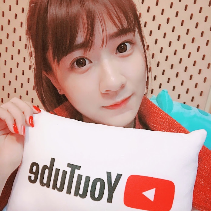 球球Mika Net Worth & Earnings (2026)