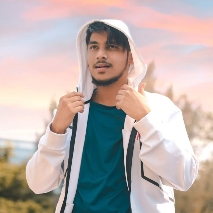 Preet Bandre Net Worth & Earnings (2026)