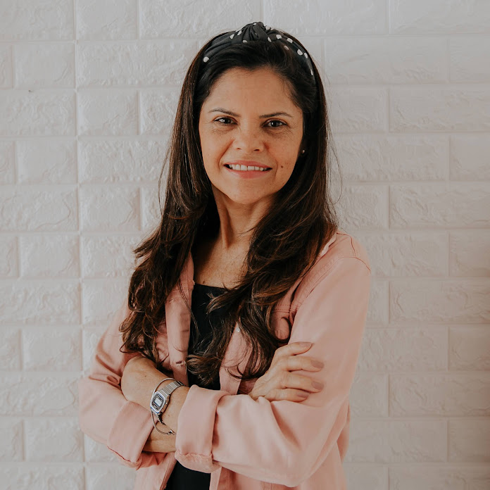 Iris Lima Net Worth & Earnings (2026)