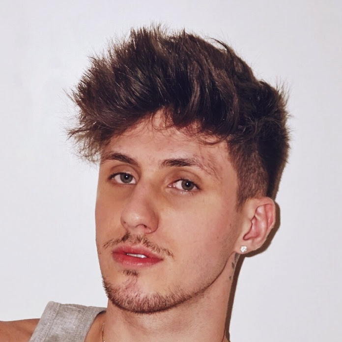 Pkllipe Vlogs Net Worth & Earnings (2026)