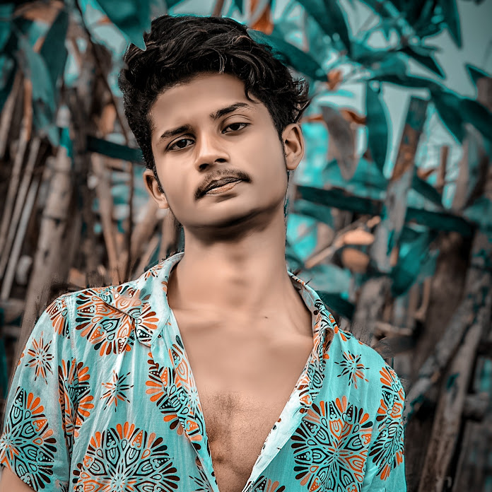 Aapka Bollywood Net Worth & Earnings (2026)