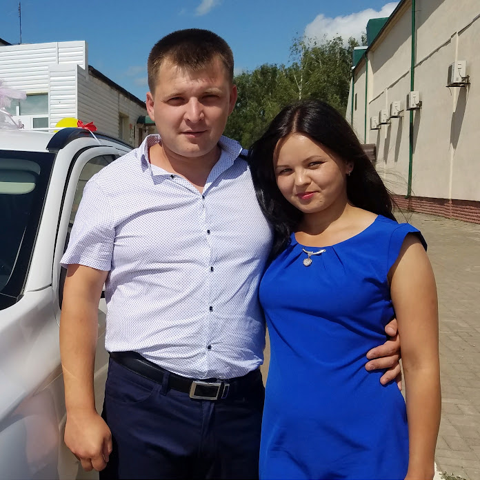 ЖИЗНЬ В ДЕРЕВУШКЕ Net Worth & Earnings (2026)